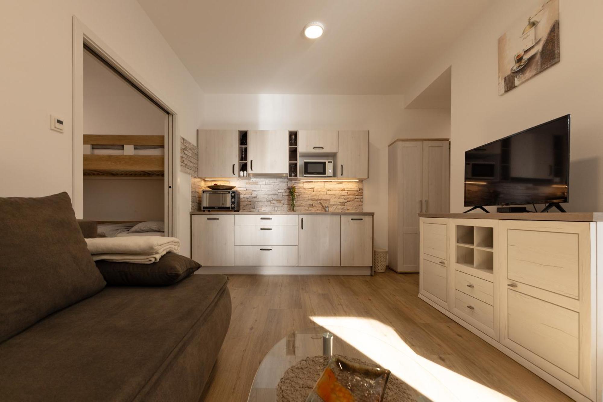 Apartmaji "La Vie Est Belle" Kranjska Gora Eksteriør billede